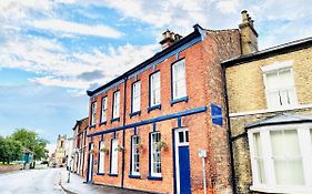 Albert House Brigg 4*